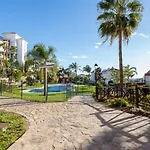 Golf Estate 3 Pools Year, Gym, Tennis & Huge Terrace アパート *