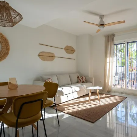 Golf Estate 3 Pools Year, Gym, Tennis & Huge Terrace Διαμέρισμα