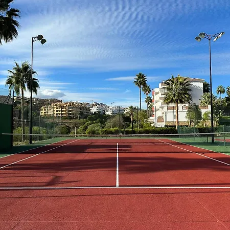 Golf Estate 3 Pools Year, Gym, Tennis & Huge Terrace * Μάλαγα